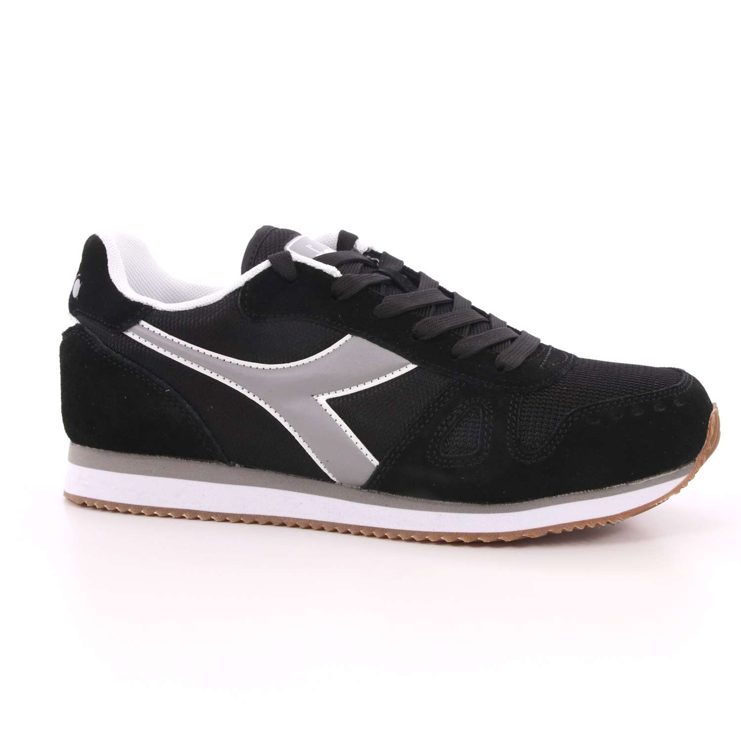 Scarpa Allacciata Diadora Uomo Nero Scarpa Allacciata Diadora Uomo Nero Scarpe 92 - 101.173745