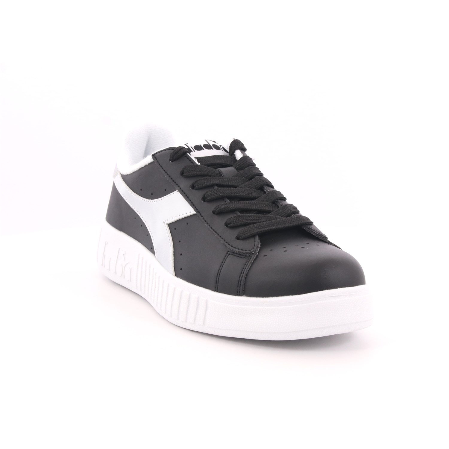 Scarpa Allacciata Diadora Donna Nero Scarpa Allacciata Diadora Donna Nero Scarpe 125 - 101.175737