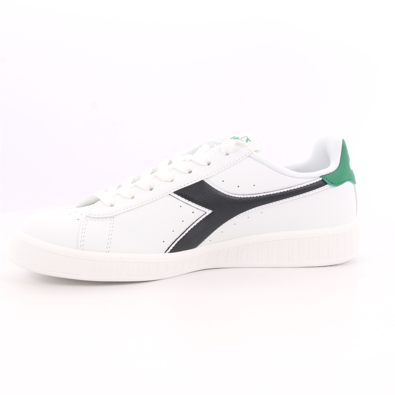 Scarpa Allacciata Diadora Uomo Nero Scarpa Allacciata Diadora Uomo Nero Scarpe 129 - 101.160281
