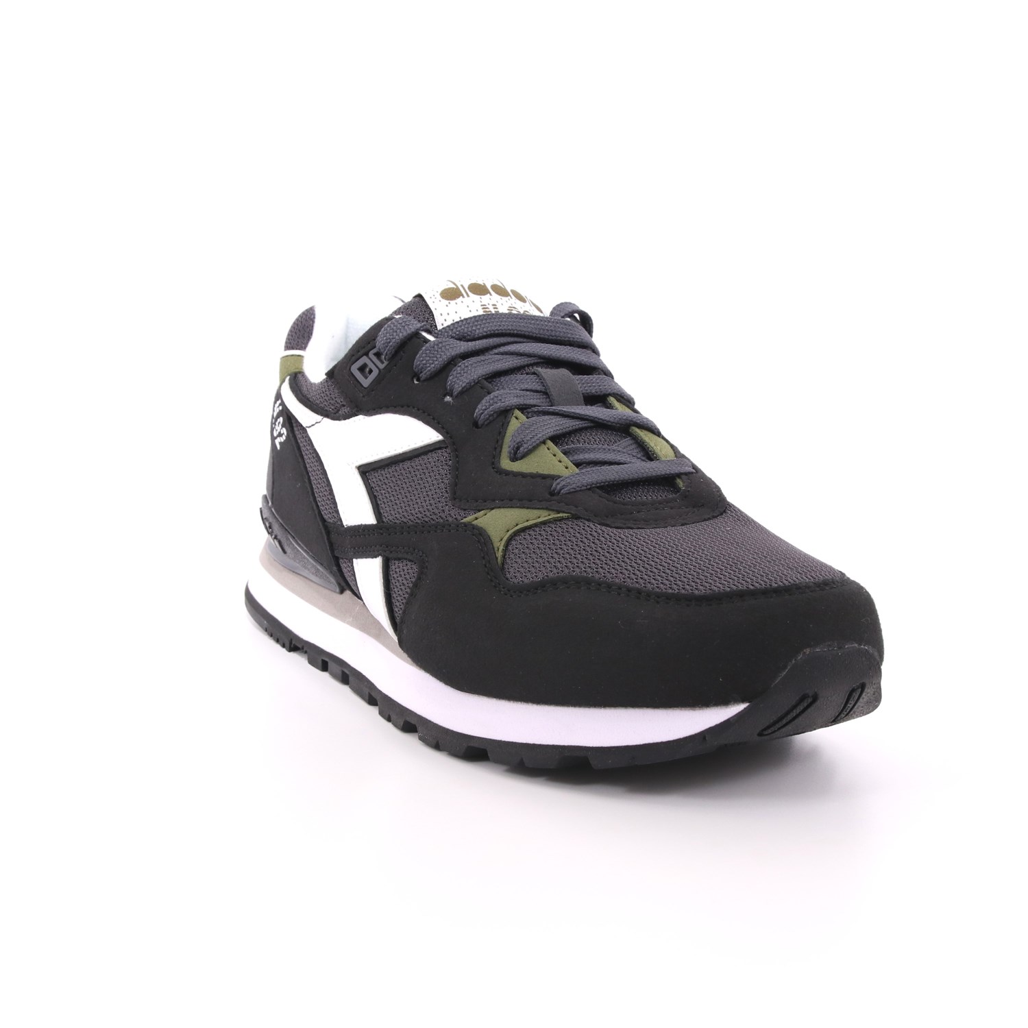 Scarpa Allacciata Diadora Uomo Nero Scarpa Allacciata Diadora Uomo Nero Scarpe 186 - 101.173169