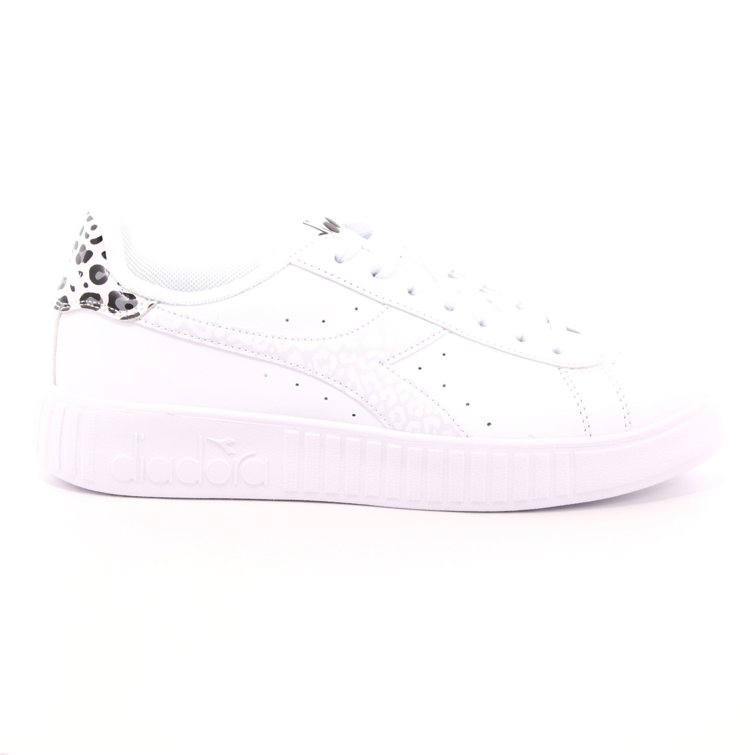 Scarpa Allacciata Diadora Donna Bianco Scarpa Allacciata Diadora Donna Bianco Scarpe 225 - 101.177332