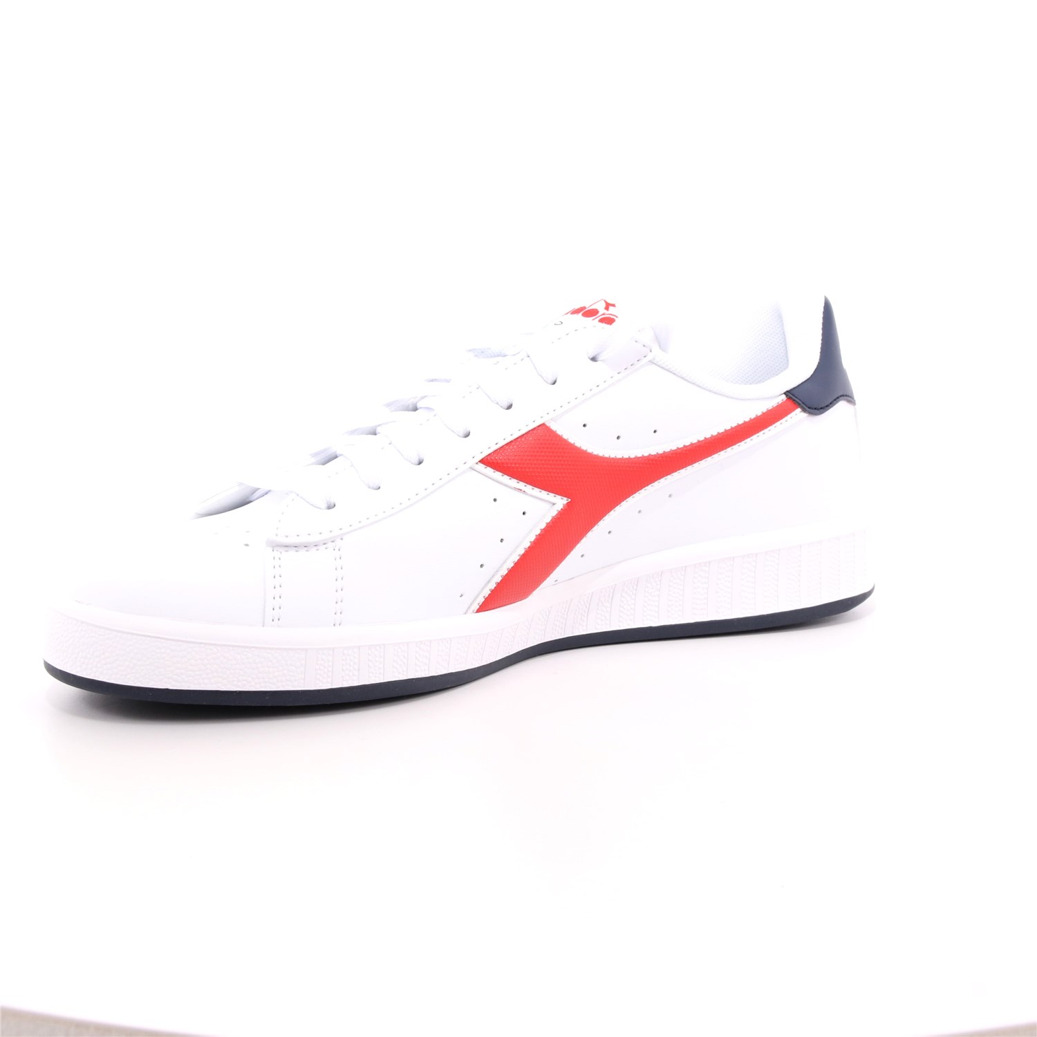 Scarpa Allacciata Diadora Uomo Bianco Scarpa Allacciata Diadora Uomo Bianco Scarpe 235 - 101.160281