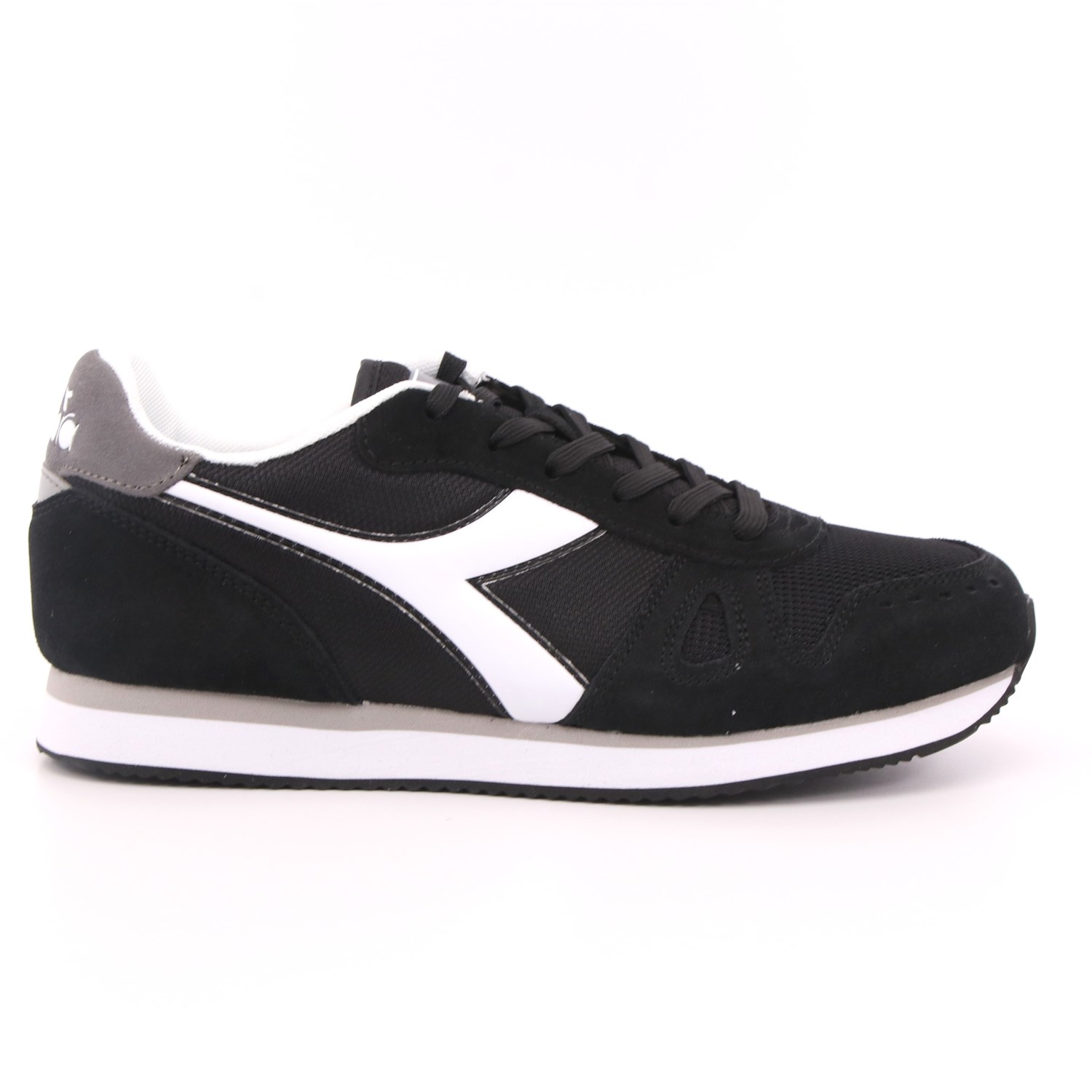 Scarpa Allacciata Diadora Uomo Nero Scarpa Allacciata Diadora Uomo Nero Scarpe 268 - 101.173745