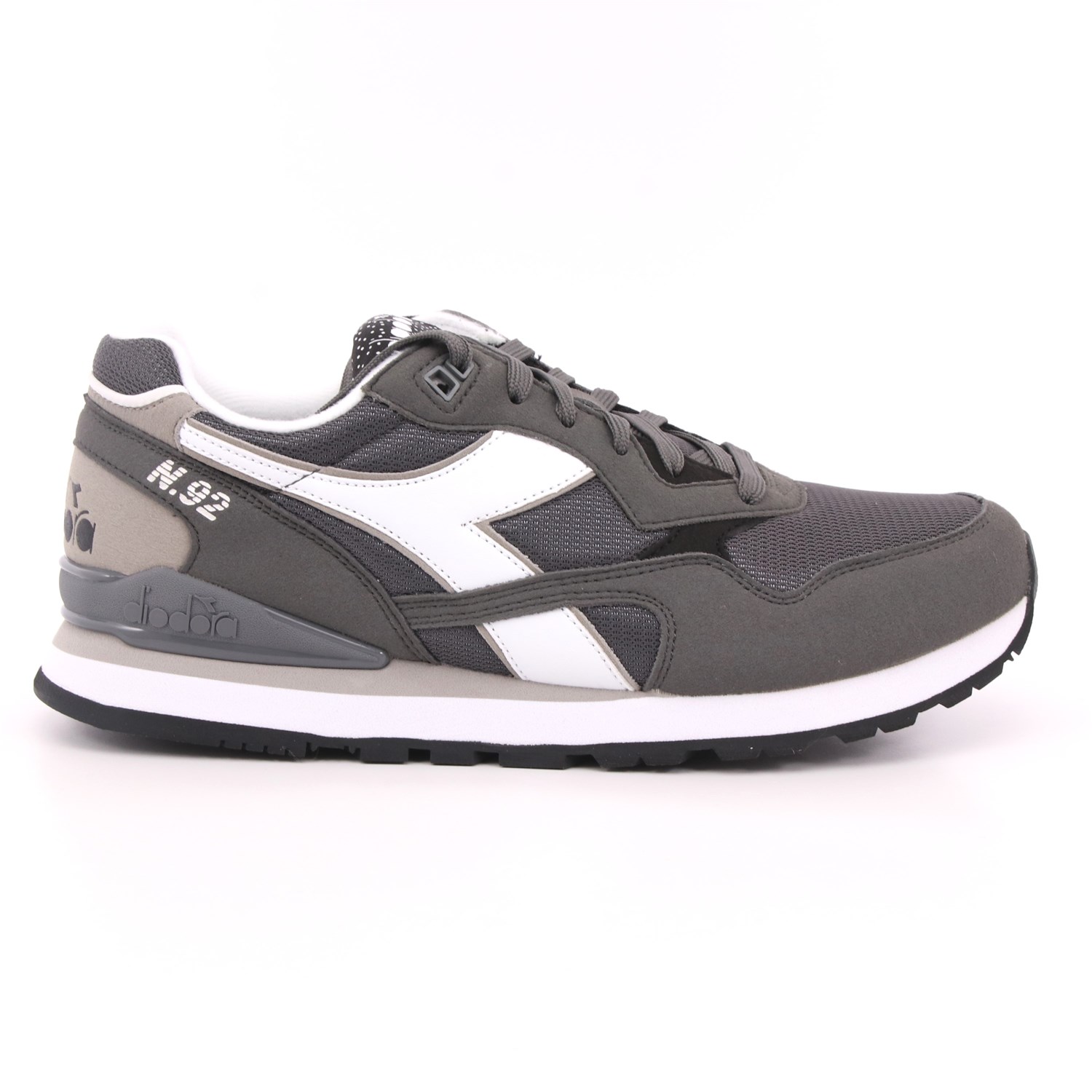 Scarpa Allacciata Diadora Uomo Grigio Scarpa Allacciata Diadora Uomo Grigio Scarpe 271 - 101.173169