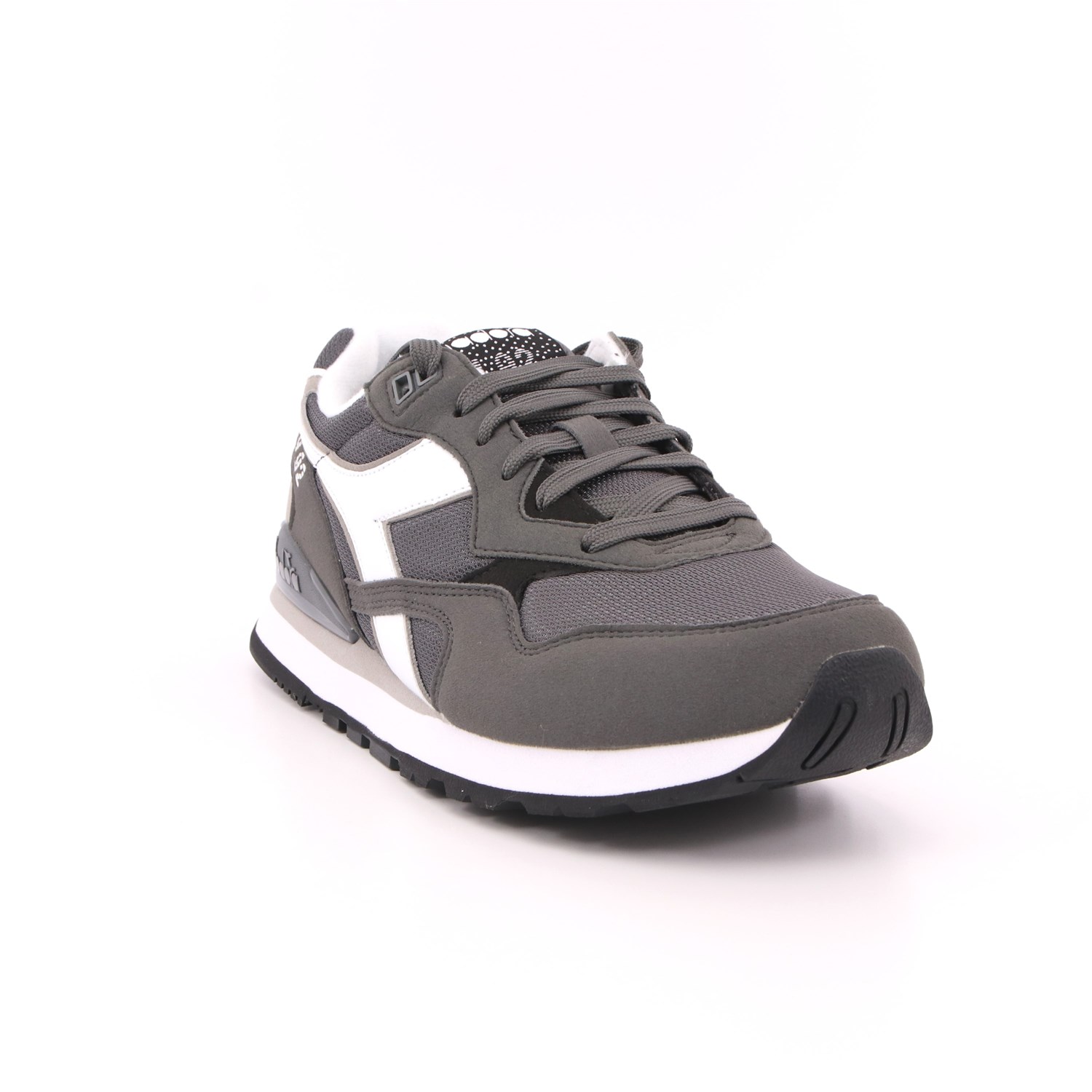 Scarpa Allacciata Diadora Uomo Grigio Scarpa Allacciata Diadora Uomo Grigio Scarpe 271 - 101.173169