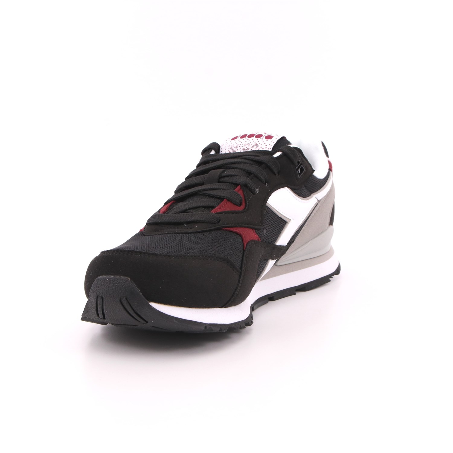 Scarpa Allacciata Diadora Uomo Nero Scarpa Allacciata Diadora Uomo Nero Scarpe 272 - 101.173169