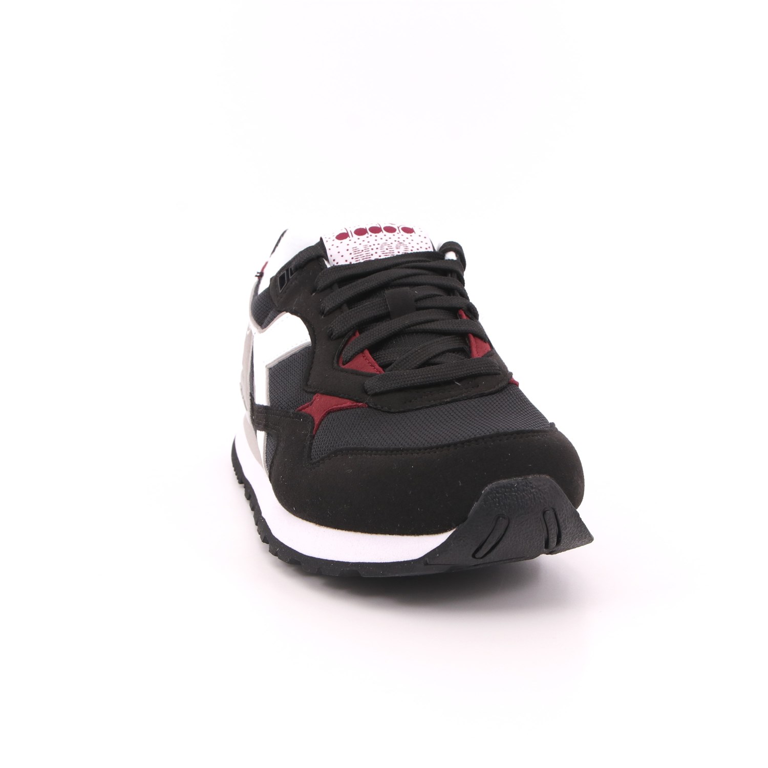 Scarpa Allacciata Diadora Uomo Nero Scarpa Allacciata Diadora Uomo Nero Scarpe 272 - 101.173169
