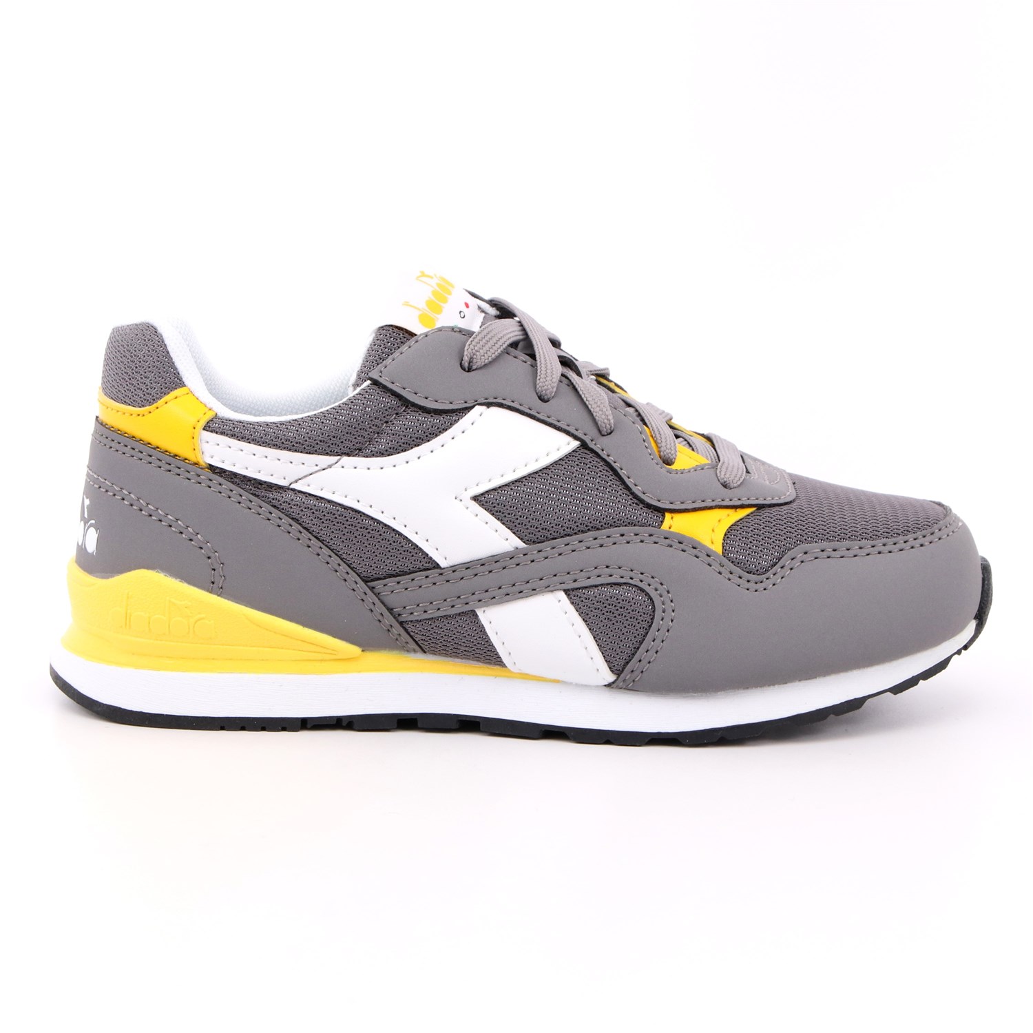 Scarpa Allacciata Diadora Bambino Grigio Scarpa Allacciata Diadora Bambino Grigio Scarpe 355 - 101.177716