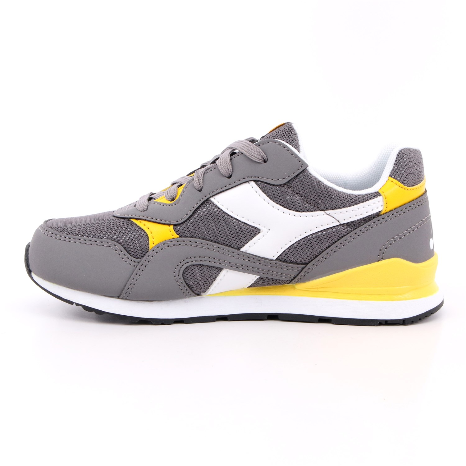 Scarpa Allacciata Diadora Bambino Grigio Scarpa Allacciata Diadora Bambino Grigio Scarpe 355 - 101.177716