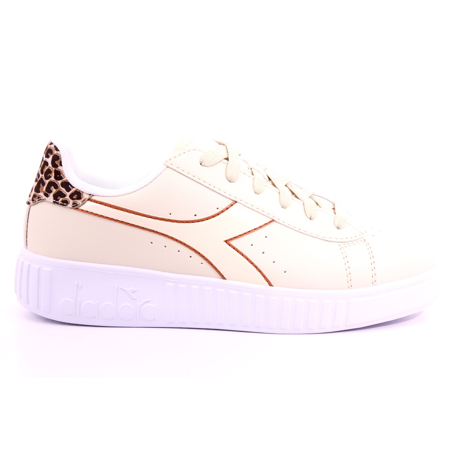 Scarpa Allacciata Diadora Bambina Beige Scarpa Allacciata Diadora Bambina Beige Scarpe 363 - 101.178649