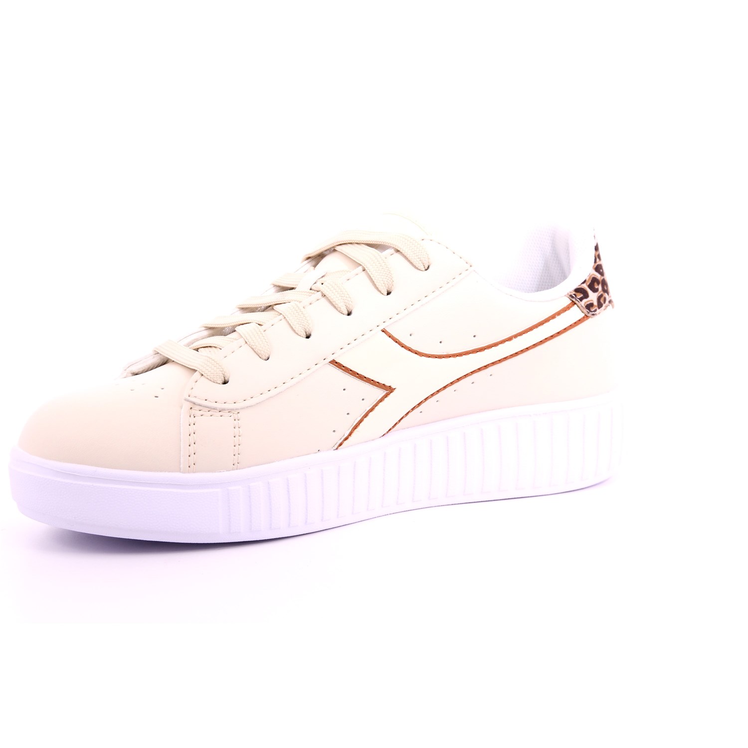 Scarpa Allacciata Diadora Bambina Beige Scarpa Allacciata Diadora Bambina Beige Scarpe 363 - 101.178649