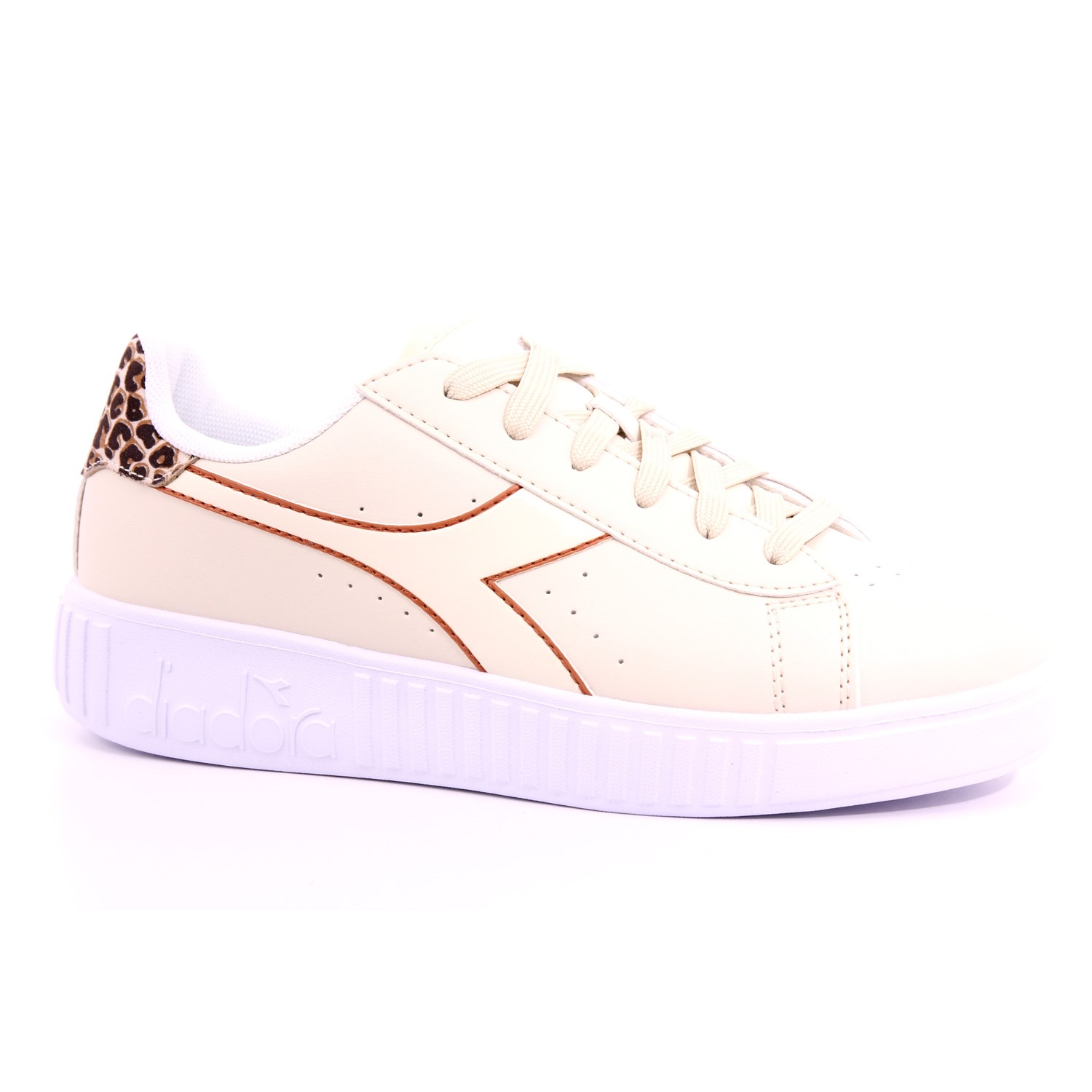 Scarpa Allacciata Diadora Bambina Beige Scarpa Allacciata Diadora Bambina Beige Scarpe 363 - 101.178649