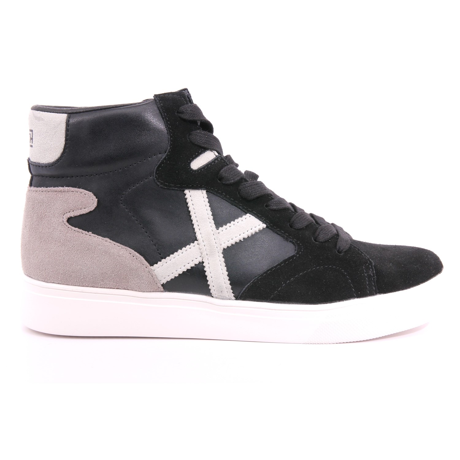 Scarpa Allacciata Munich Uomo Nero Scarpa Allacciata Munich Uomo Nero Scarpe 156 - 8335013