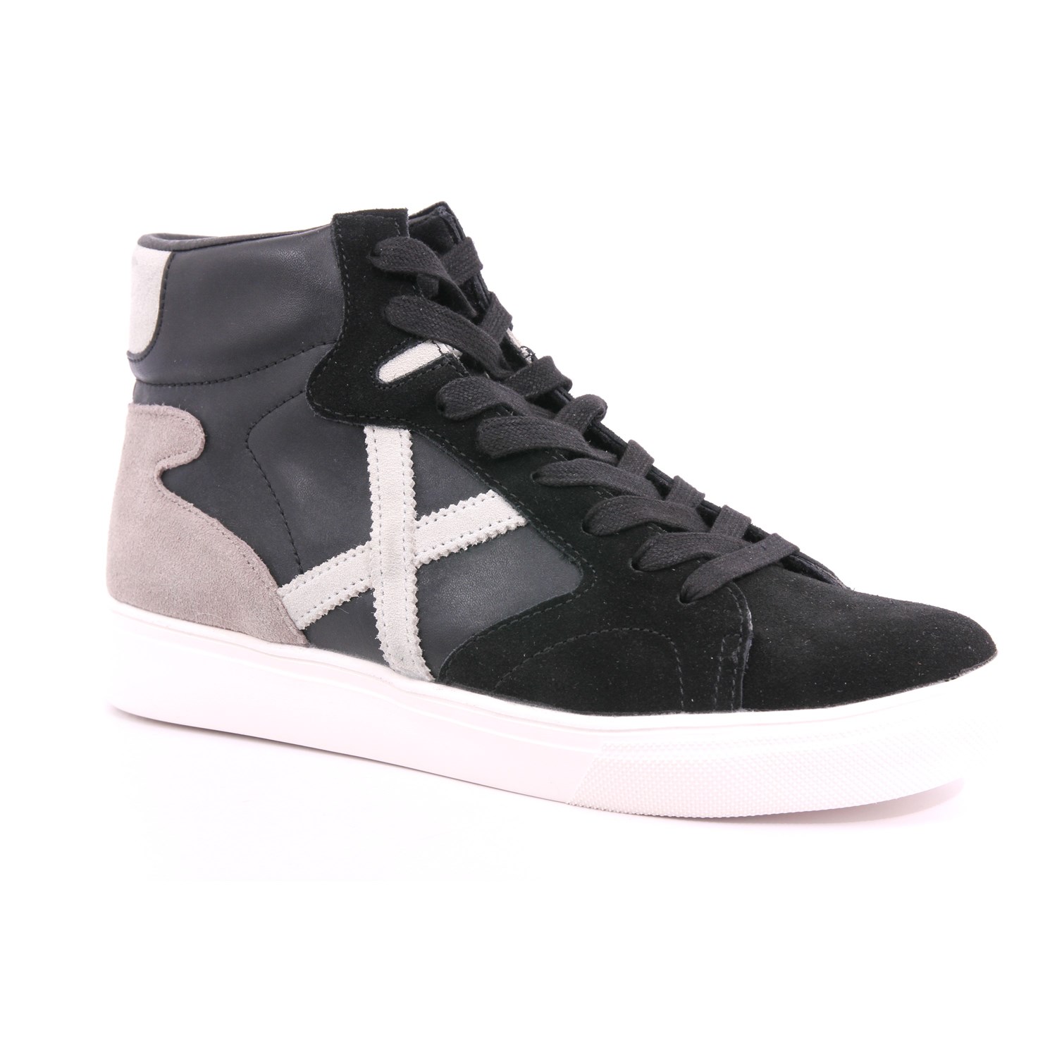 Scarpa Allacciata Munich Uomo Nero Scarpa Allacciata Munich Uomo Nero Scarpe 156 - 8335013
