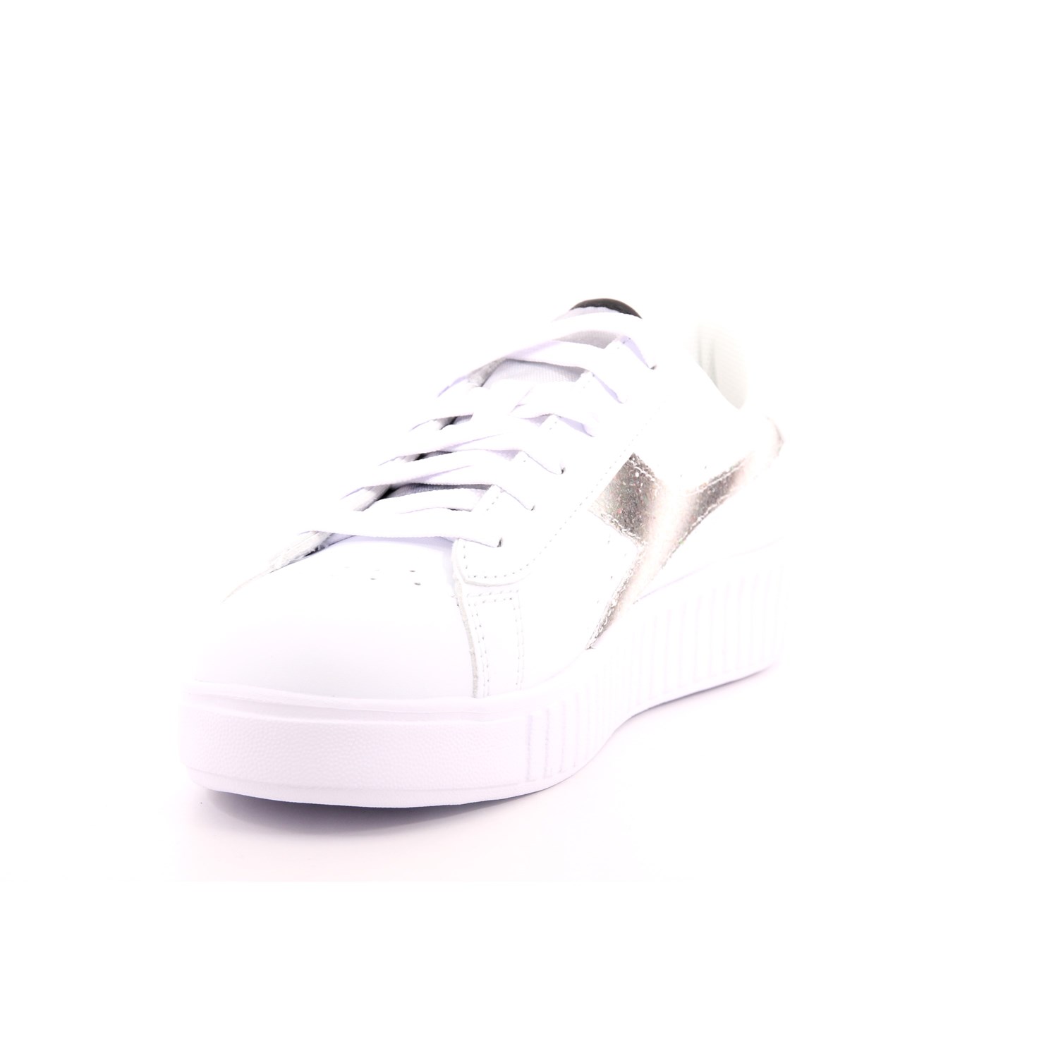 Scarpa Allacciata Diadora Bambina Bianco Scarpa Allacciata Diadora Bambina Bianco Scarpe 402 - 101.179250