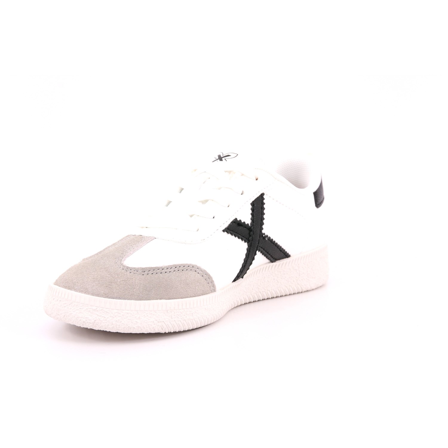 Scarpa Allacciata Munich Bambino Bianco Scarpa Allacciata Munich Bambino Bianco Scarpe 207 - 8034001