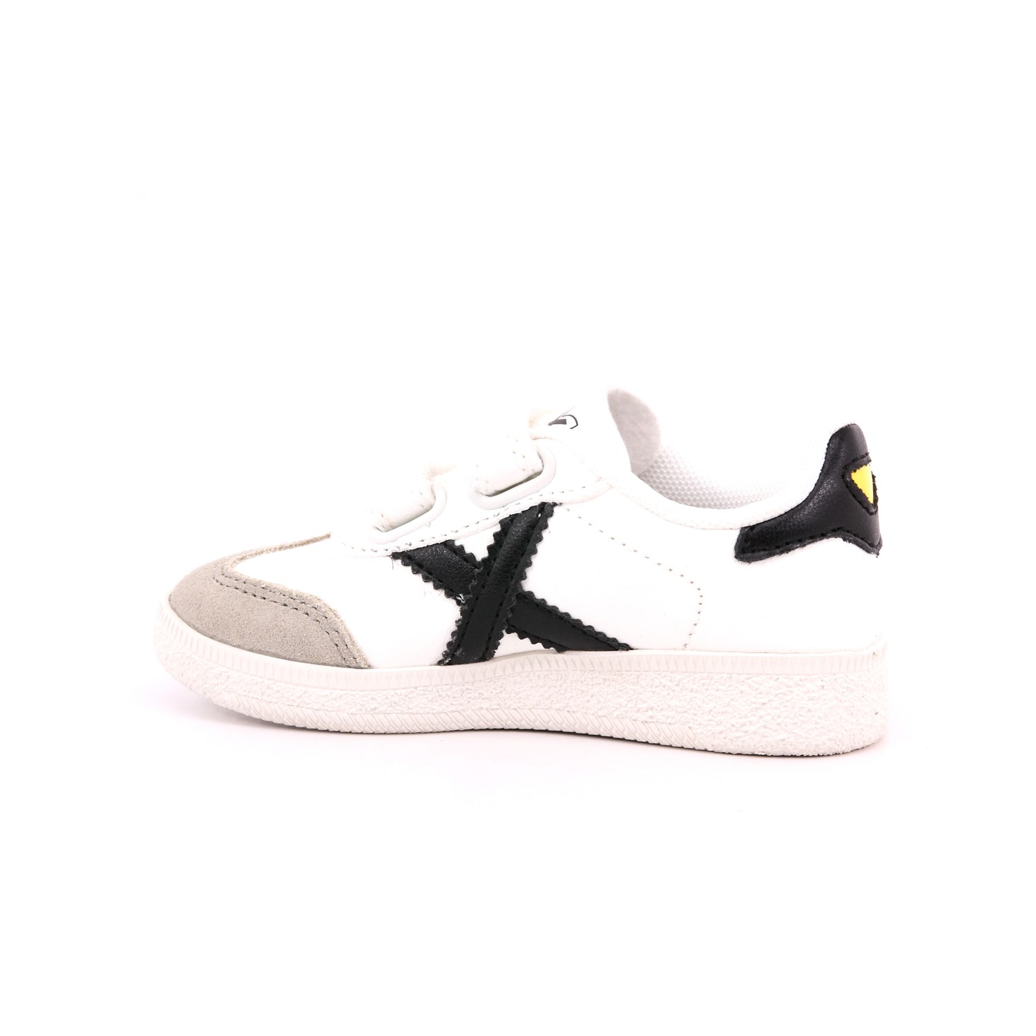 Scarpa Strappi Munich Bambino Bianco Scarpa Strappi Munich Bambino Bianco Scarpe 212 - 8032001