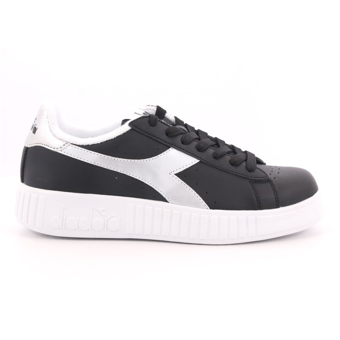 Scarpa Allacciata Diadora Donna Nero Scarpa Allacciata Diadora Donna Nero Scarpe 125 - 101.175737