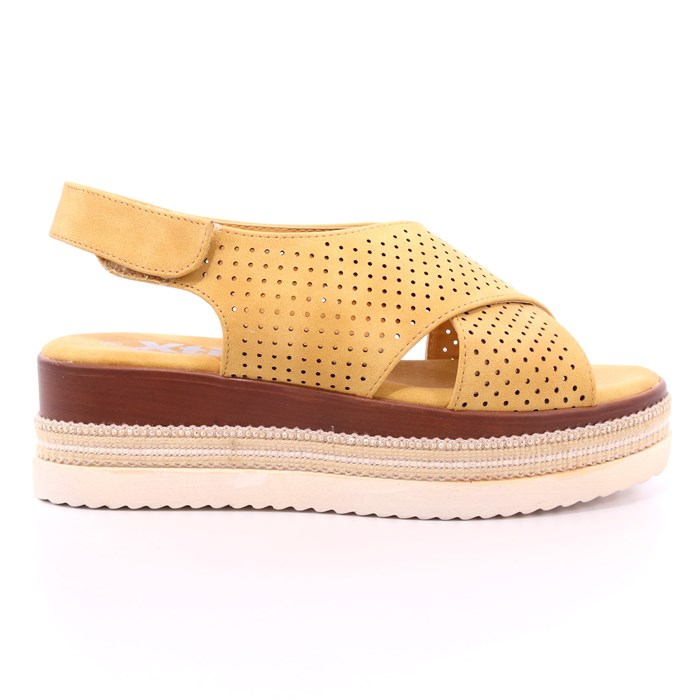 scarpe giallo ocra